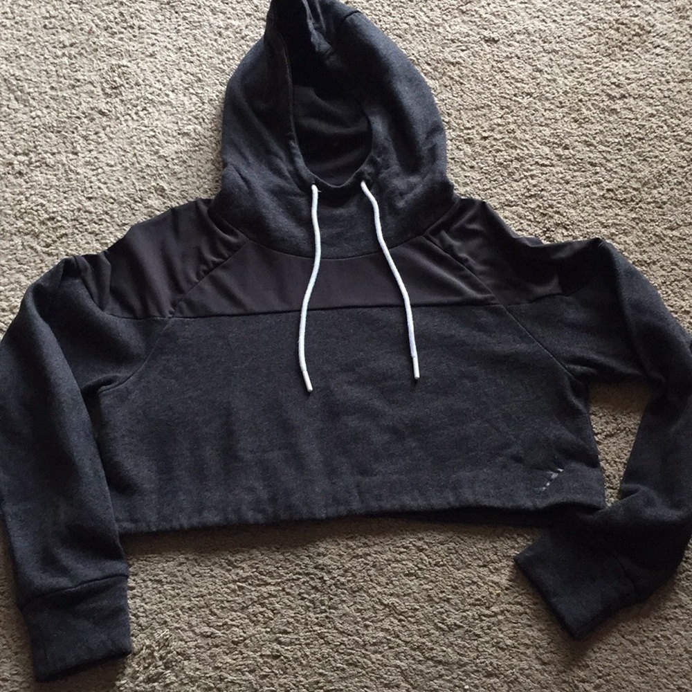 Gymshark Nikki blackketter crop top hoodie S